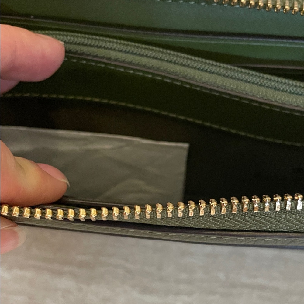 kate spade ♠️ NWT green zip-around  pebble leather large continental lena wallet - Picture 11 of 12
